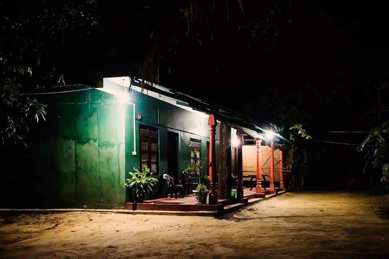 Coconut Park Bed & Breakfast Anuradhapura Dış mekan fotoğraf